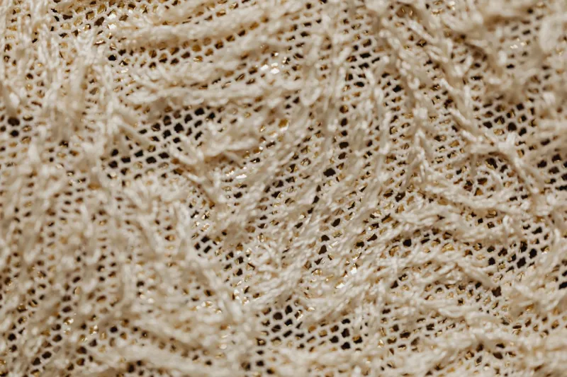 What the Selvage Knows: Decoding the Woven Edge as a Guide to Fabric Quality and Mill Integrity